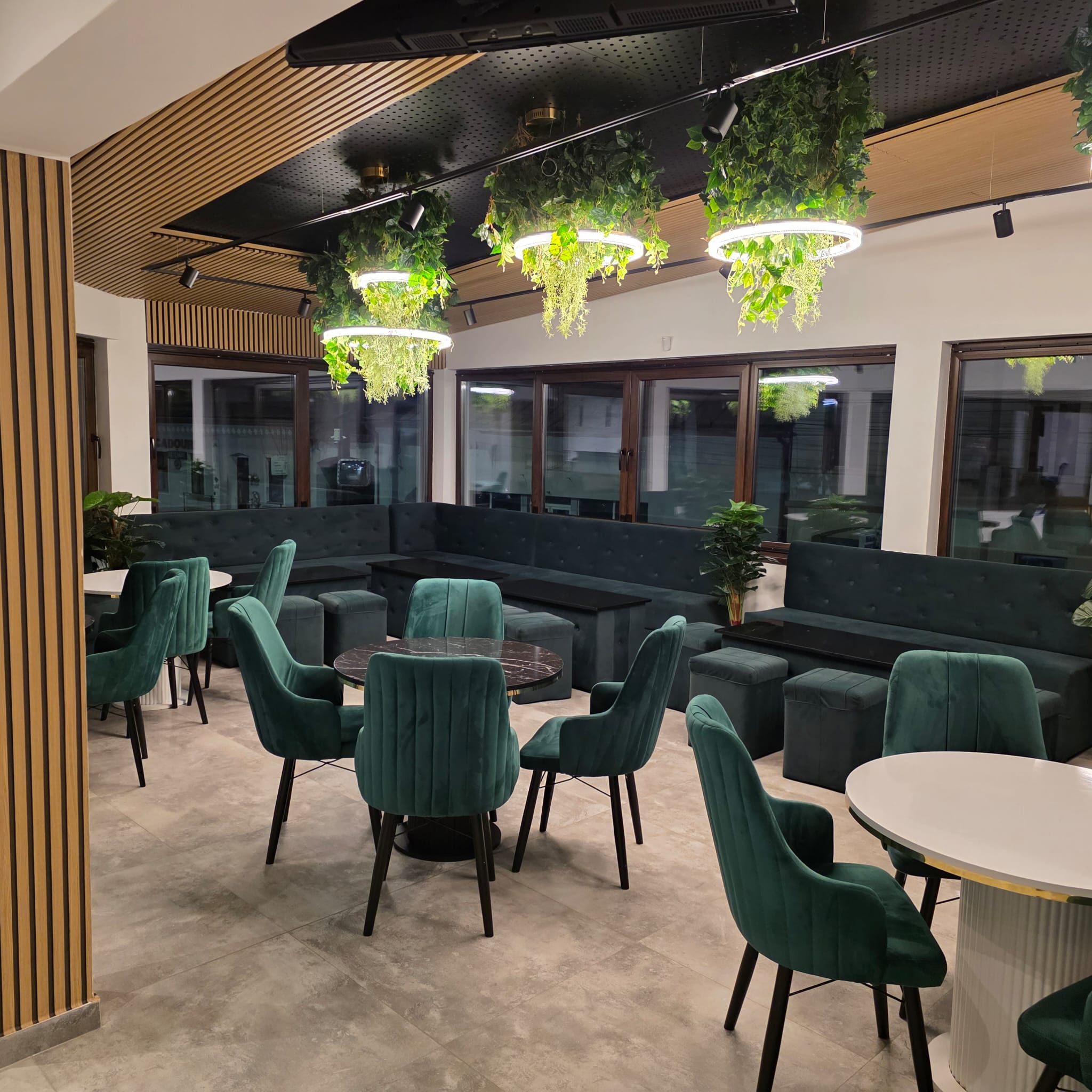 Interior Rivo Bistro Cafe